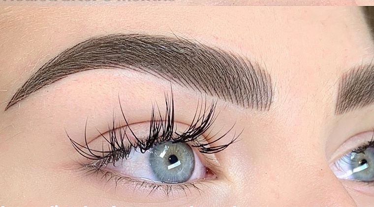 Eyelash & brow training